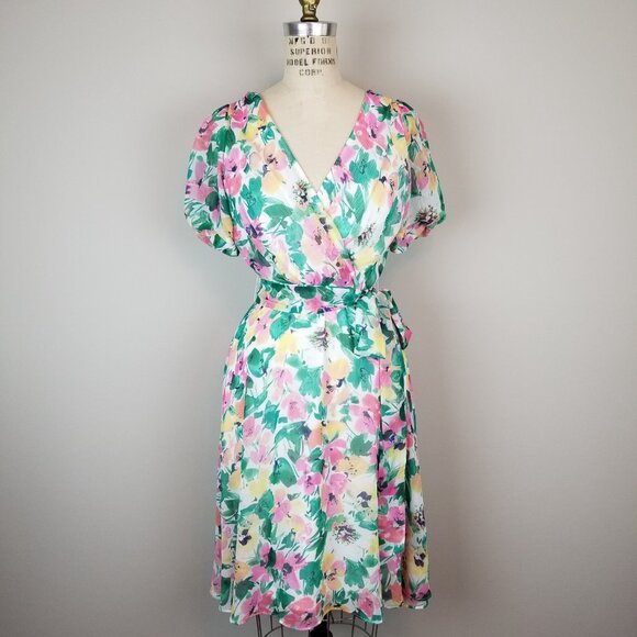 DKNY Pretty Green Floral Chiffon Faux Wrap Dress with Matching Tie Belt * Size 4 - Picture 2 of 10